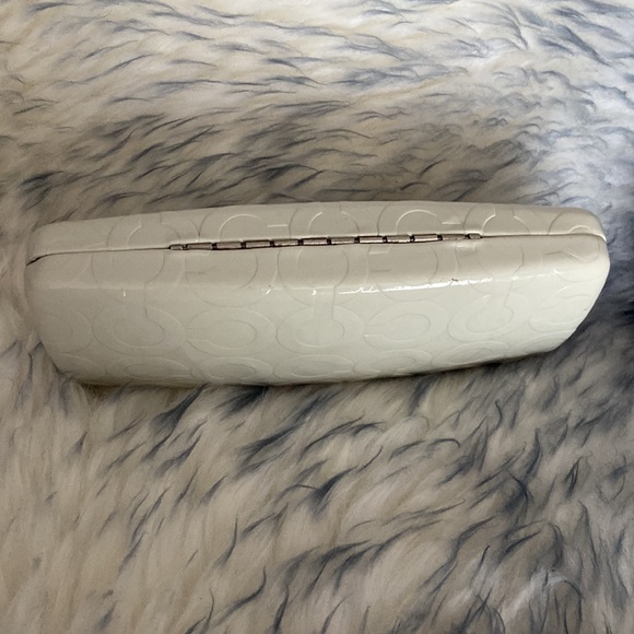 Frame and case - Picture 8 of 9